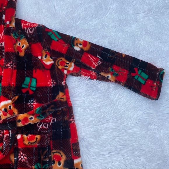 Rudolph Christmas Bathrobe - Picture 6 of 12
